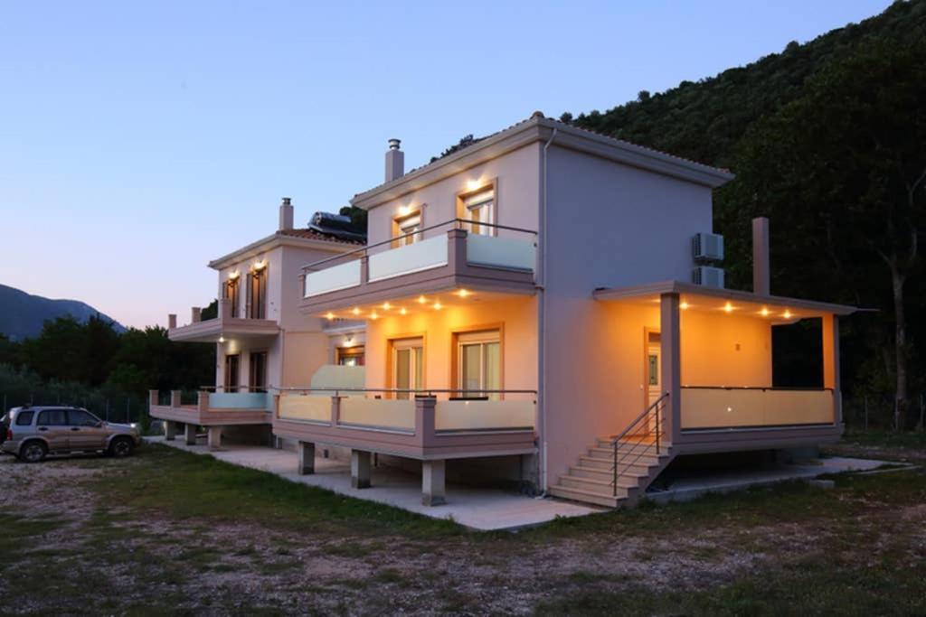 Villa Ligero Agios Christoforos  Buitenkant foto