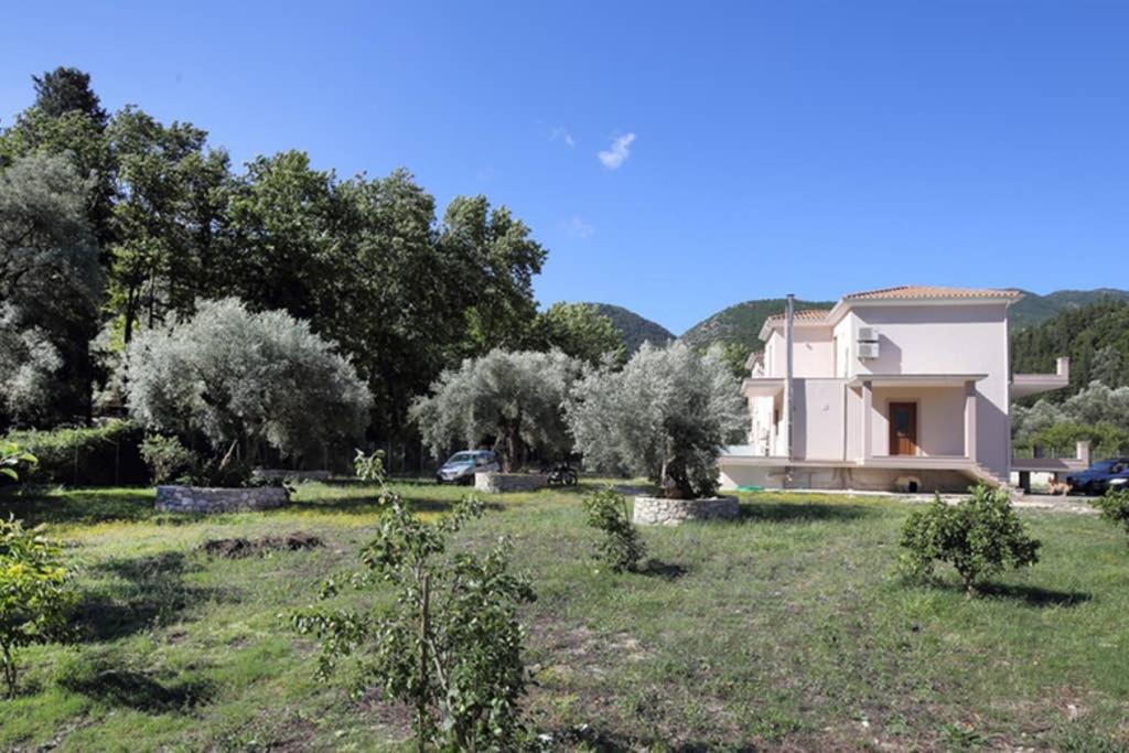 Villa Ligero Agios Christoforos  Buitenkant foto