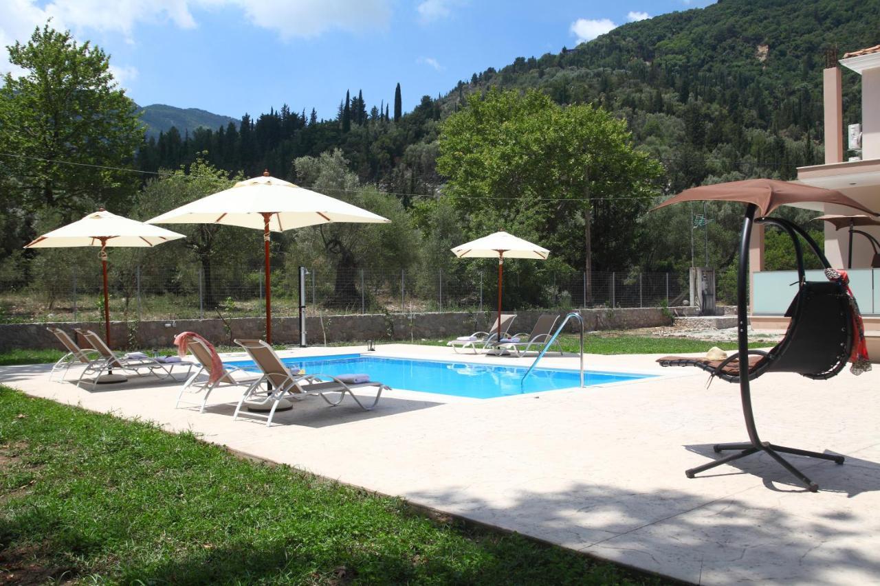 Villa Ligero Agios Christoforos  Buitenkant foto