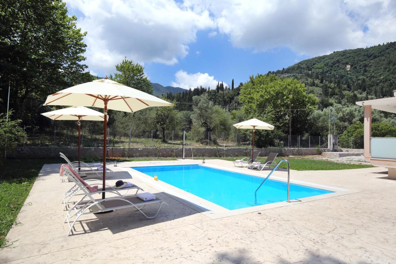 Villa Ligero Agios Christoforos  Buitenkant foto